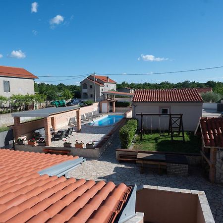 Holiday Home Luka Pridraga Exterior photo