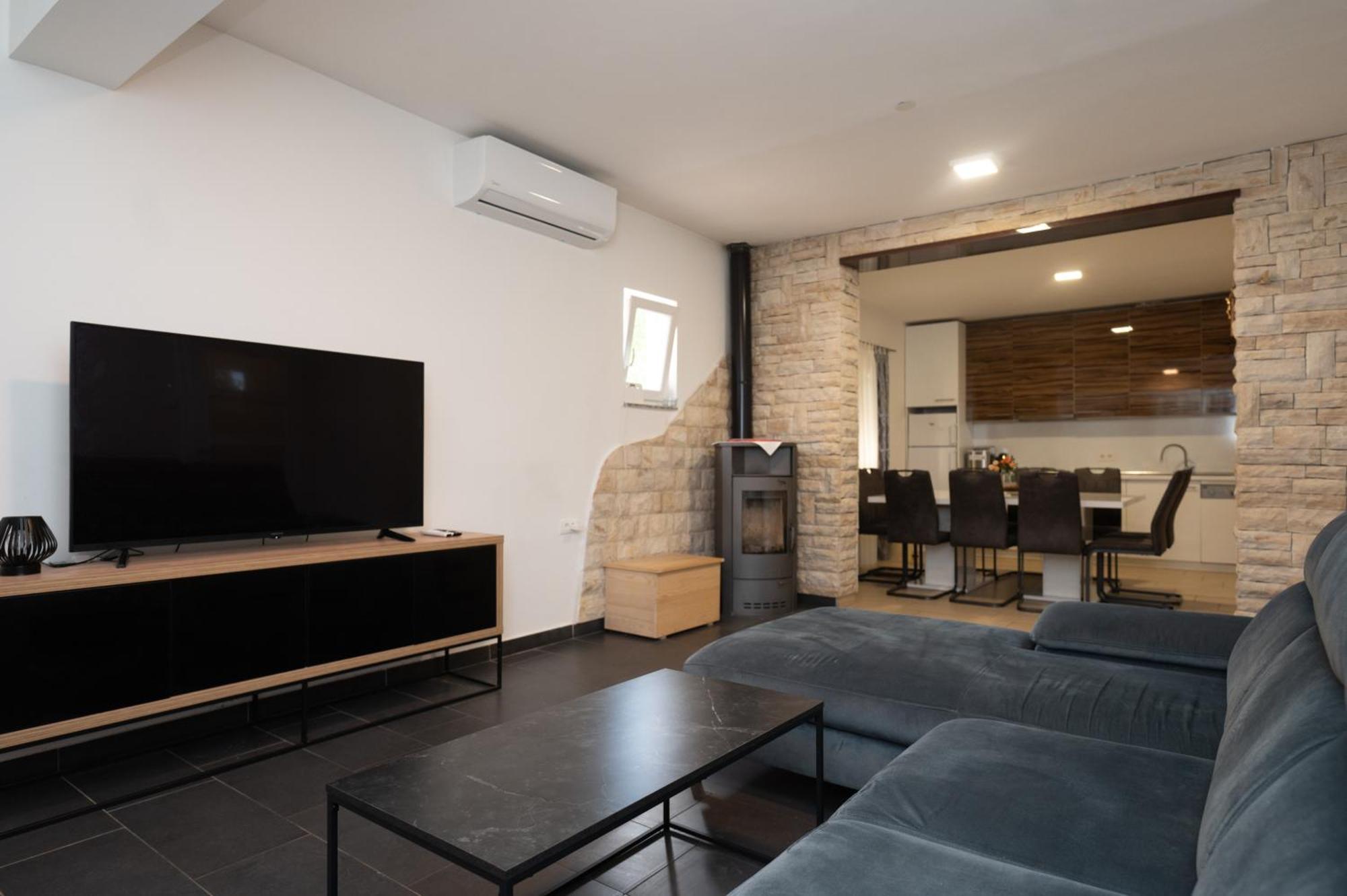Holiday Home Luka Pridraga Exterior photo