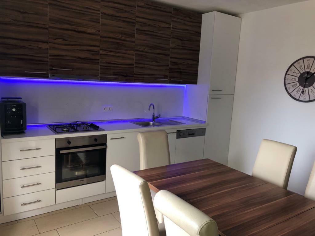 Holiday Home Luka Pridraga Exterior photo